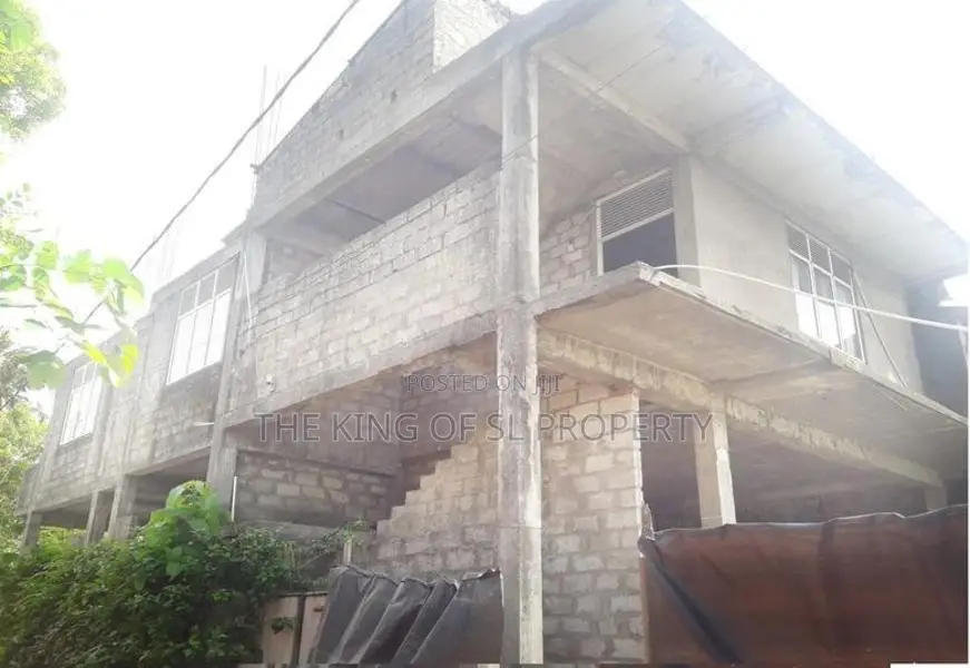 Building for sale in Maharagama