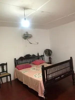Colombo 15 : 3BR (17P) House for Sale at De la salle street