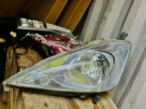 Honda Fit Shuttle Gp2 Head Light