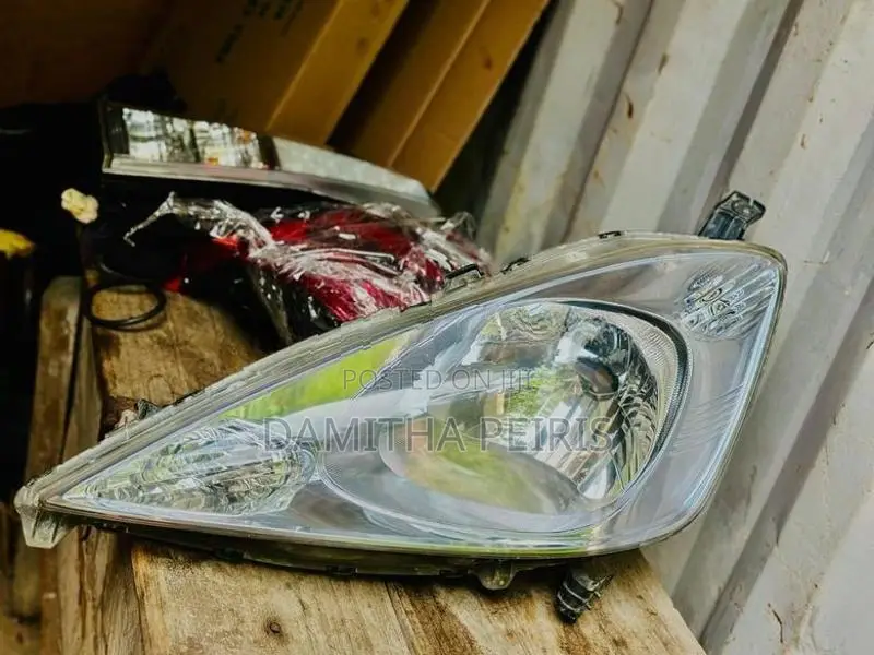 Honda Fit Shuttle Gp2 Head Light