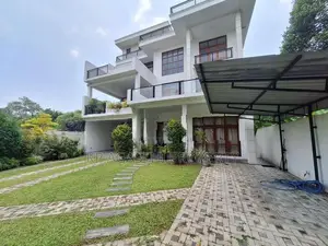 thalawathugoda junction luxury house for sale