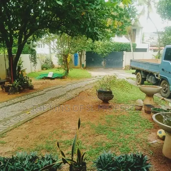 House for sale in Nugegoda