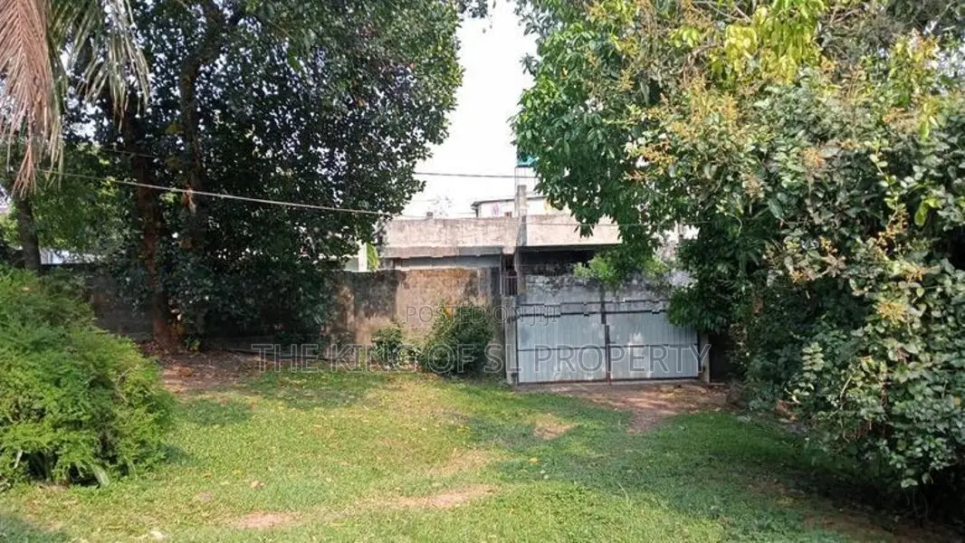 Land for sale in Wattala ( Mabola)