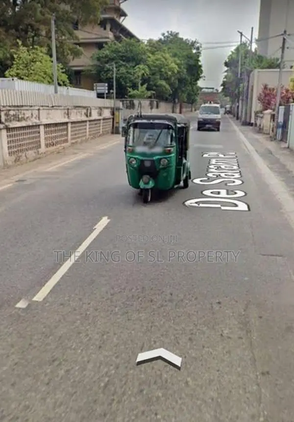 Land for sale in Colombo 07