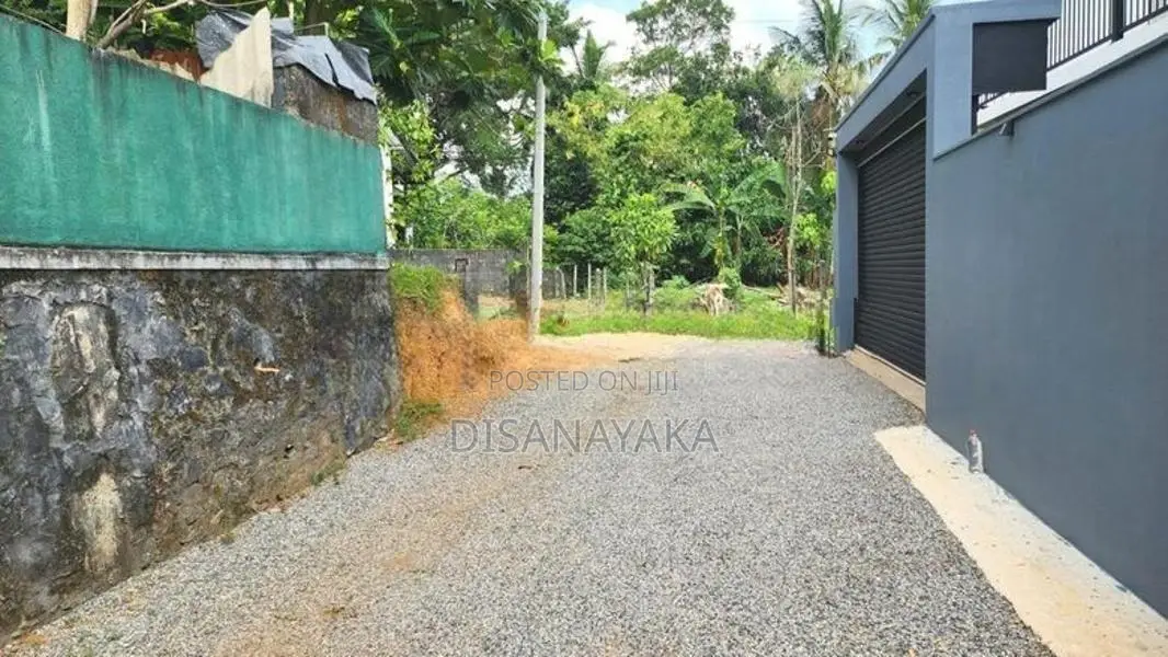 land for sale in Baththaramulla DS1924