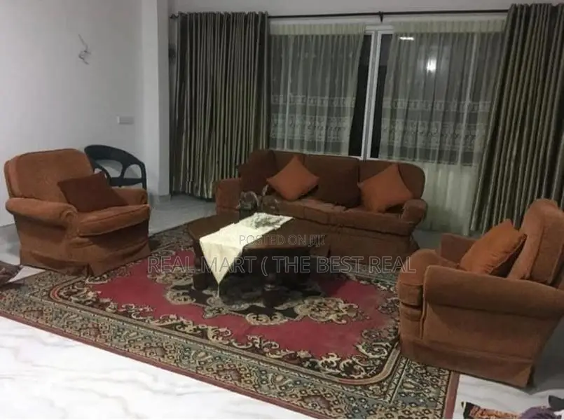 Nuwara Eliya: 5 Bedrooms (40 Perch) Holiday Bungalow for sale Kothmale