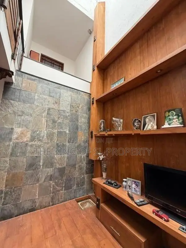 House for sale in Boralesgamuva