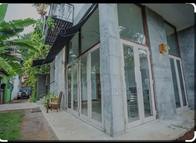 House for sale in Colombo 15