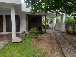 House for sale in Nugegoda