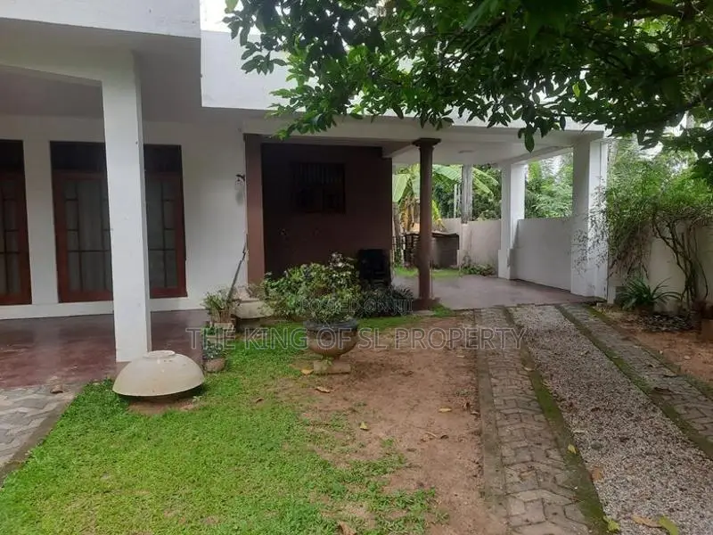 House for sale in Nugegoda