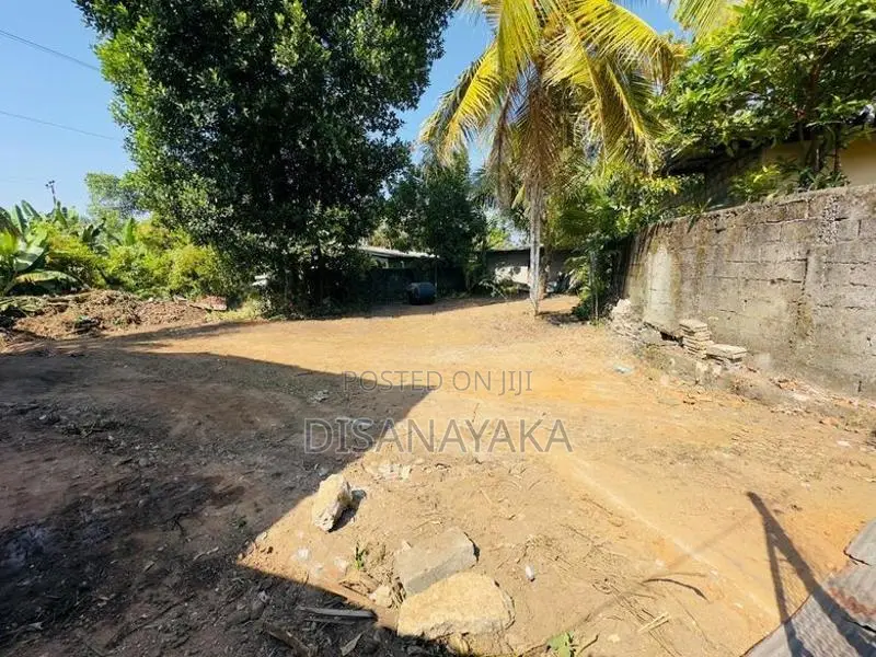 land for sale in Baththaramulla DS1447