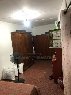 Colombo 15 : 3BR (17P) House for Sale at De la salle street
