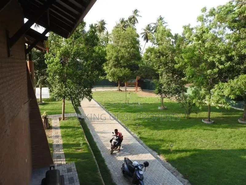 Hotel for Sale in Thissamaharama