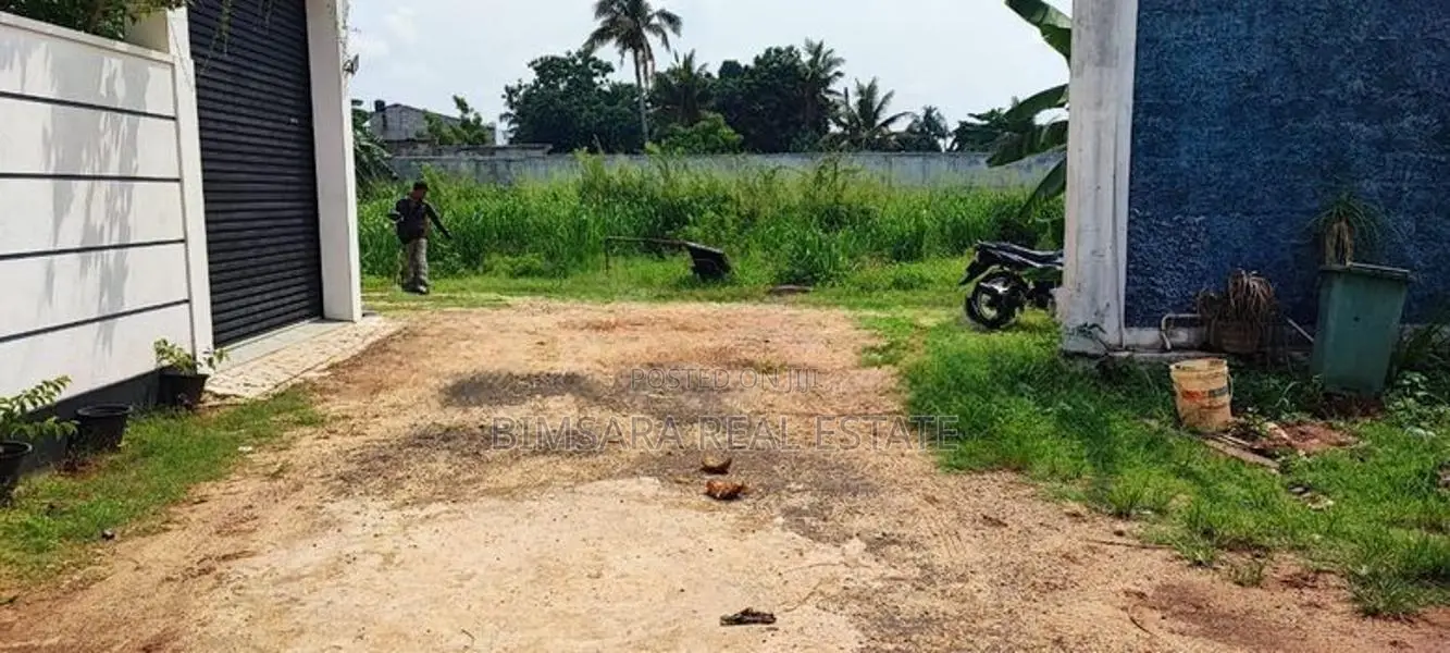 7P Bare Land for Sale in St. Mary's Lane, Colombo 15 (SL 14624)