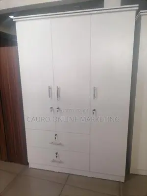 New White Coloure 3 Door Cupboard 6*4 Wardrobe Fs
