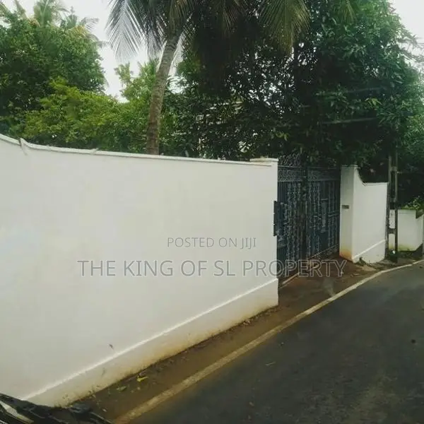 House for sale in Nugegoda