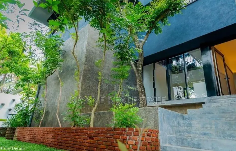 Luxurious House for Sale in Rajagiriya