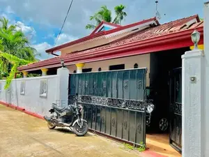 5 Bed Rooms Upstairs Good House For Sale In Negombo Area Dalupotha