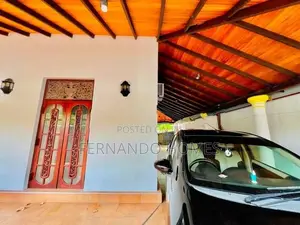 5 Bed Rooms Upstairs Good House For Sale In Negombo Area Dalupotha