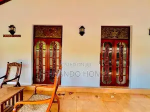 5 Bed Rooms Upstairs Good House For Sale In Negombo Area Dalupotha