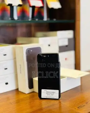 Apple iPhone 7 128GB (Used)