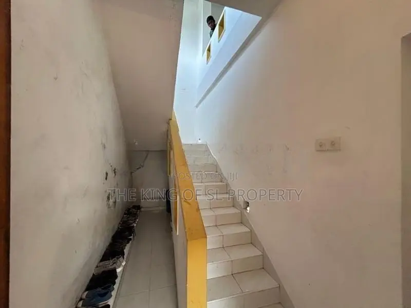 House for sale in Moratuva