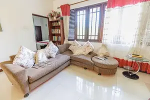 House for sale in Thalawathugoda