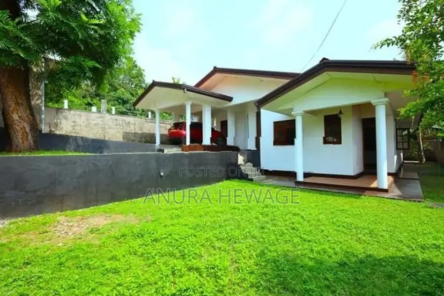 House for Sale Athurugiriya, near Millennium City (ID : ATHU019)