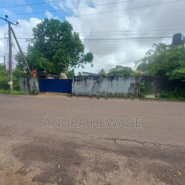 Land for Sale Malabe, Kahanthota main road. (ID : KHNT001)