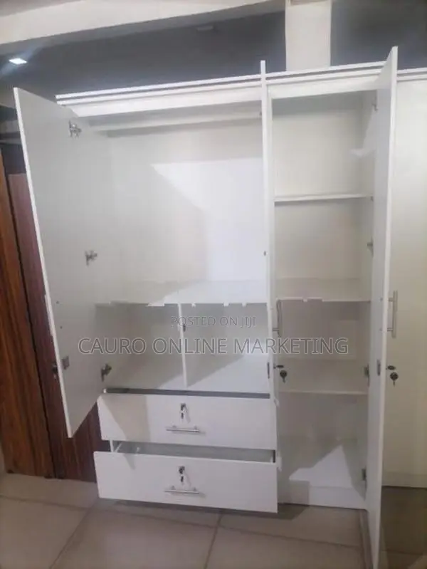 New Melamine White Colour 3door Cupboard 6*4 Wardrobe