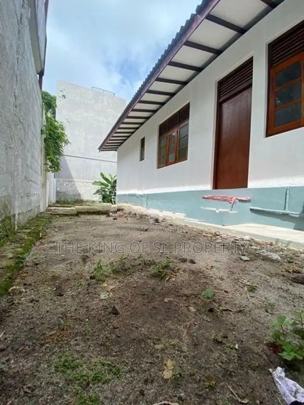 House for sale in Boralesgamuva