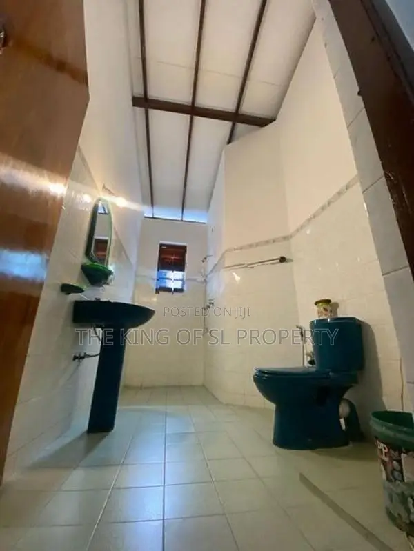 House for sale in Boralesgamuva