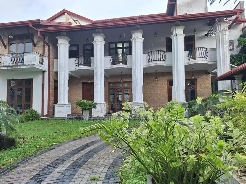 35p 3st super luxury house for sale in pitakotte