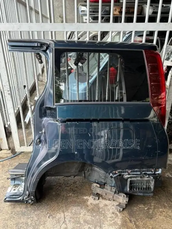 Toyota Voxy Noah Esquire Rear Side Cuts Quarter Panels