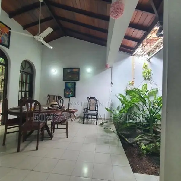 Single Storey House For Sale In Pelawatte | SH 15163