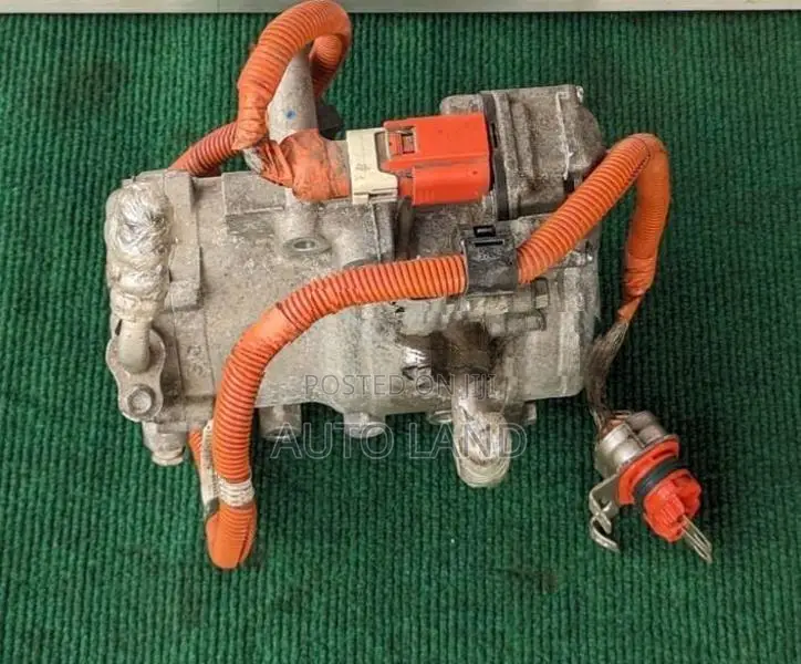 Mitsubishi Outlander GG3W AC Compressor