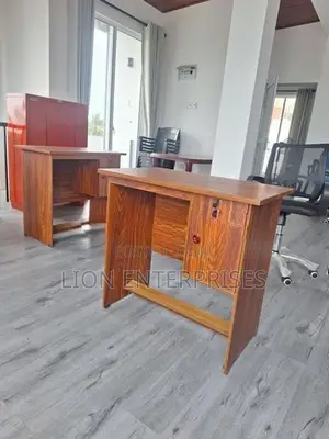 Melamine Office Tables