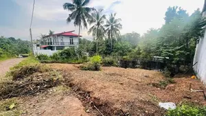 Kiribathgoda : 10 perches Land for Sale at Makola