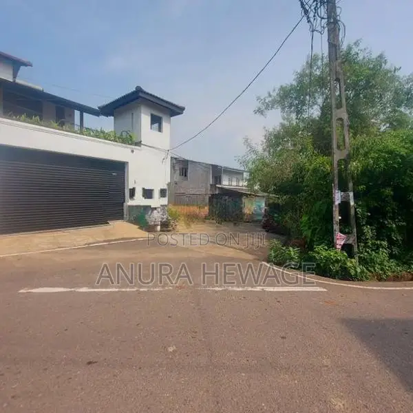 තලපත්පිටිය, සිගේරා මාවතේ පිහිටි ඉඩමක් විකිණීමට ඇත. (ID : SIGR001S )