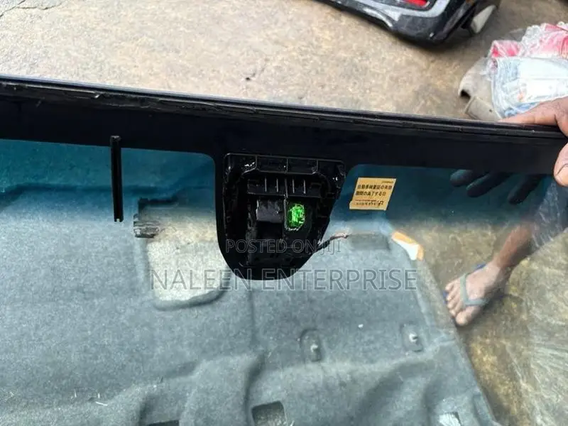 Honda N WGN Windscreen with Radar Sensor
