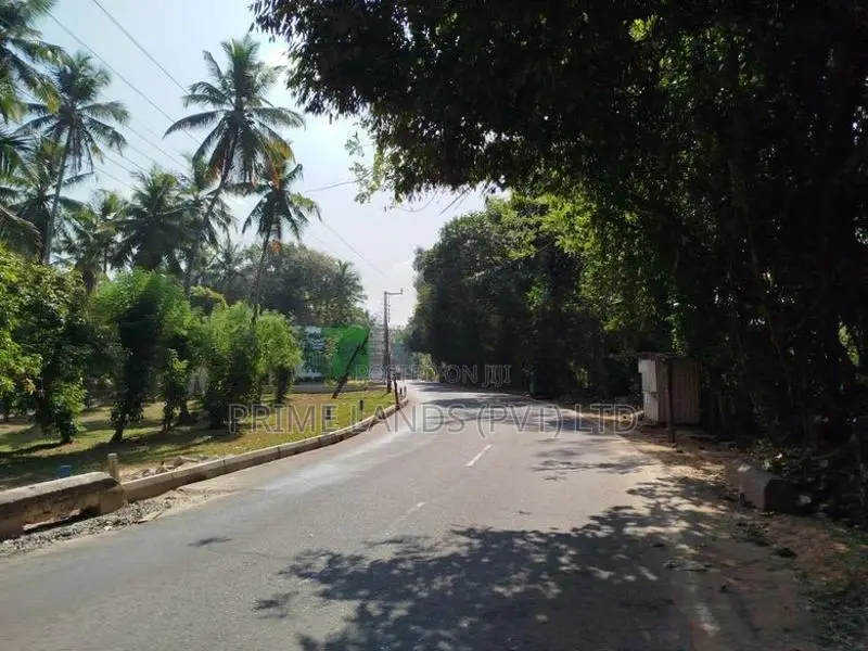 Commercial Land Plot Yakkala Town