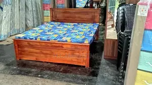 72x60 Queen Size Design Box Bed with Double Layer Mattress