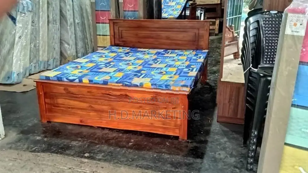 6x5 Queen Box Bed with Double Layer Mattress