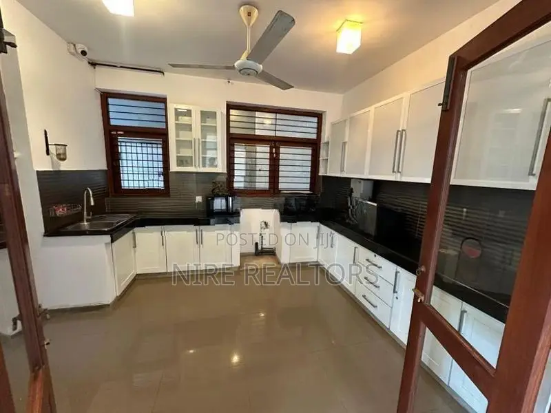 Modern Architect-Designed 4 BR House In Rajagiriya For Sale