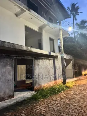 4 Storey Building for Sale Baththaramulla Ds2358