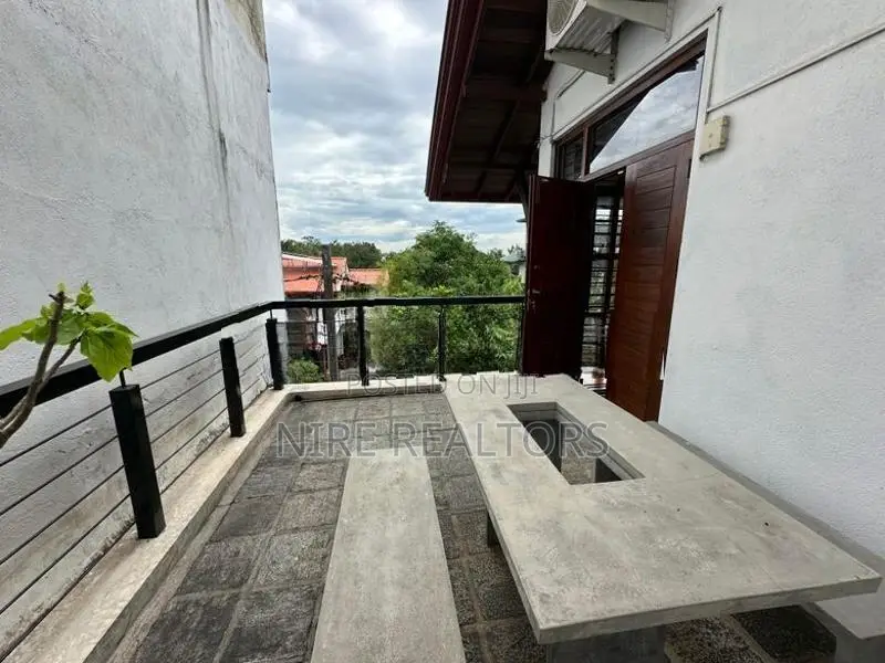 Modern Architect-Designed 4 BR House In Rajagiriya For Sale