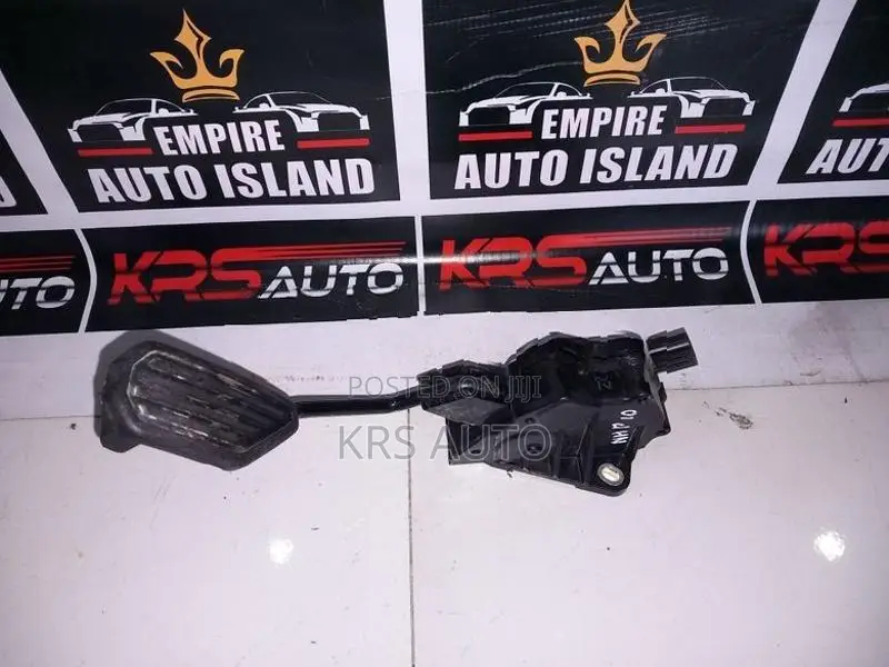 Toyota aqua NHP 10 Accelerator Paddle
