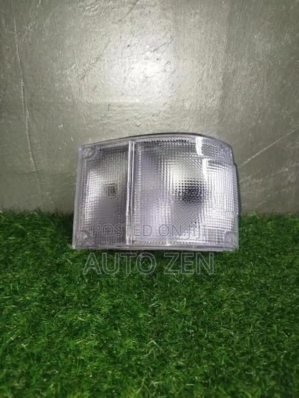 Nissan Qd Parking Lights ( Brand New)