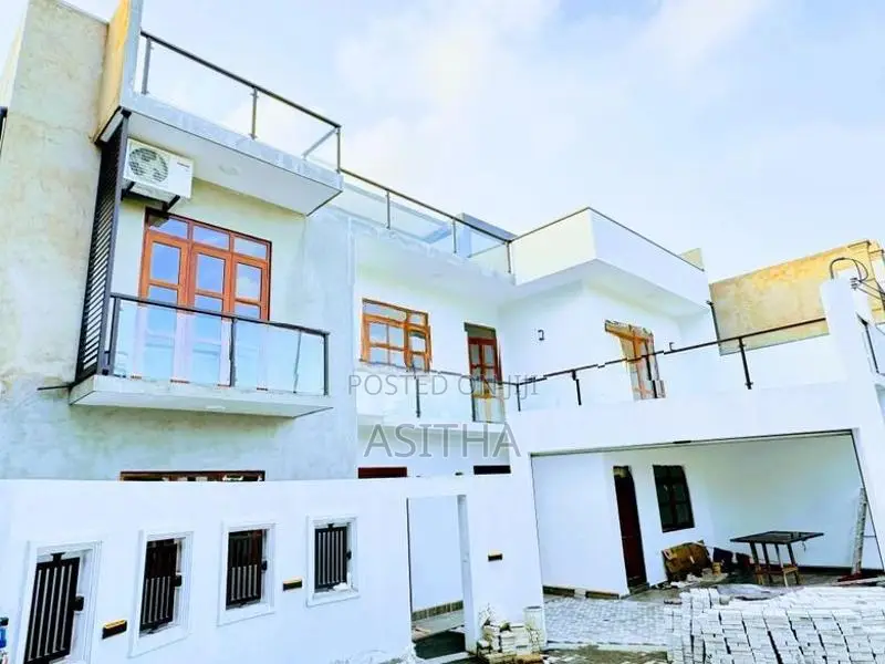 Brand new house Piliyandala
