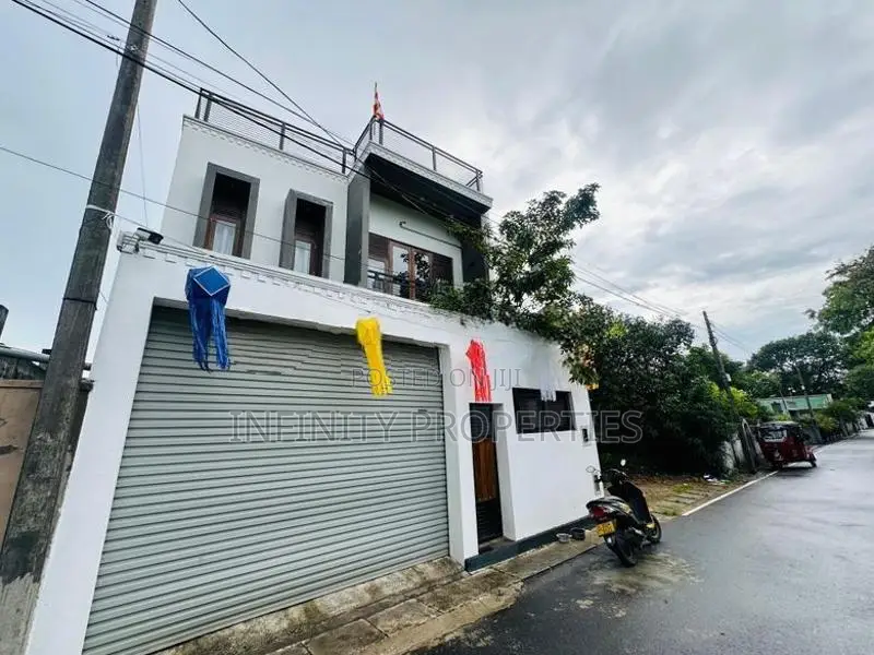 (NNI-250) Luxury 5-Bedroom Home for Sale - Thalawathugoda